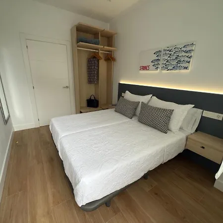 Konukevi Dima Costa Laredo