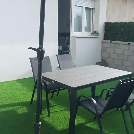 Dima Costa 3* لاريدو